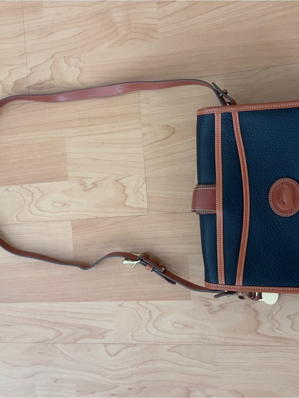 Vintage Dooney and Bourke Equestrian Leather Crossbody Bag - Picture 6 of 7